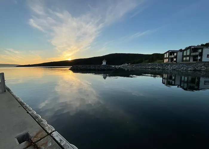 Malangen Arctic Sealodge Cabin 10